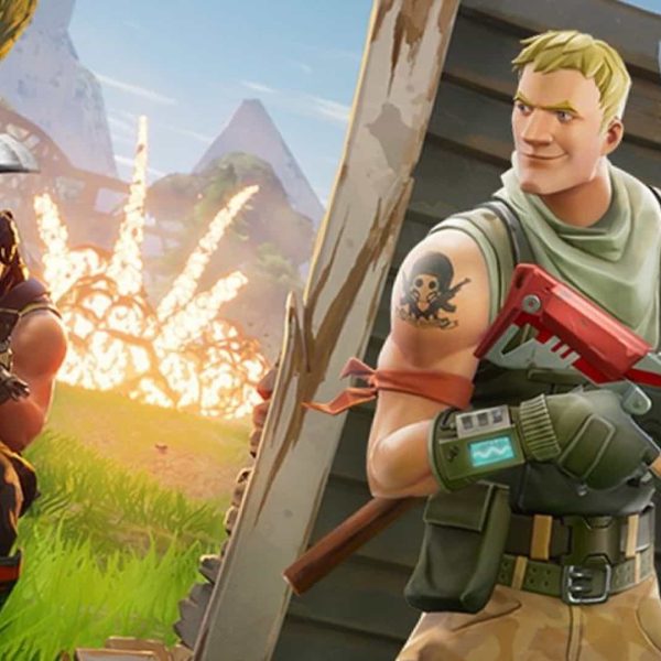 Fortnite Battle Royale: Team Fortress 2 Meets PUBG with a Little Rust