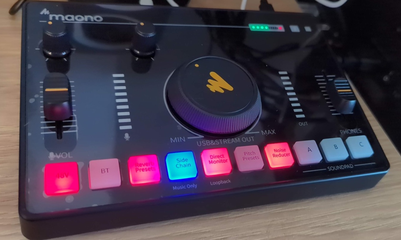Maonocaster C2 NEO Streaming Mixer Review: A Close Look